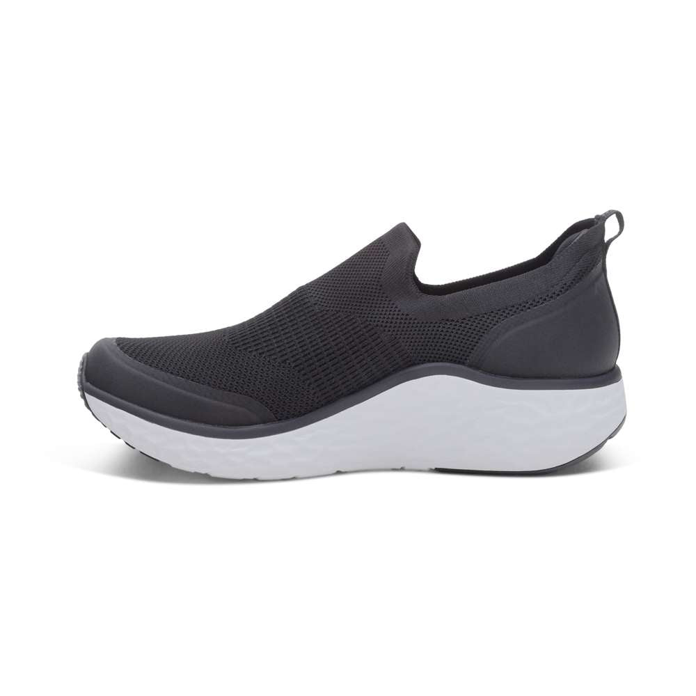 Dash Arch Support Slip-On Sneaker - Black