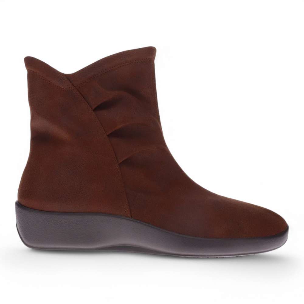 Karla Boots - Brown