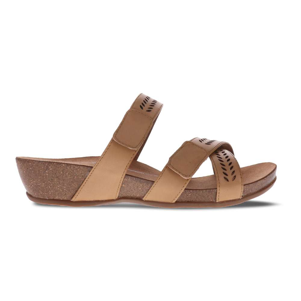Joan Slide Wedge - Beige