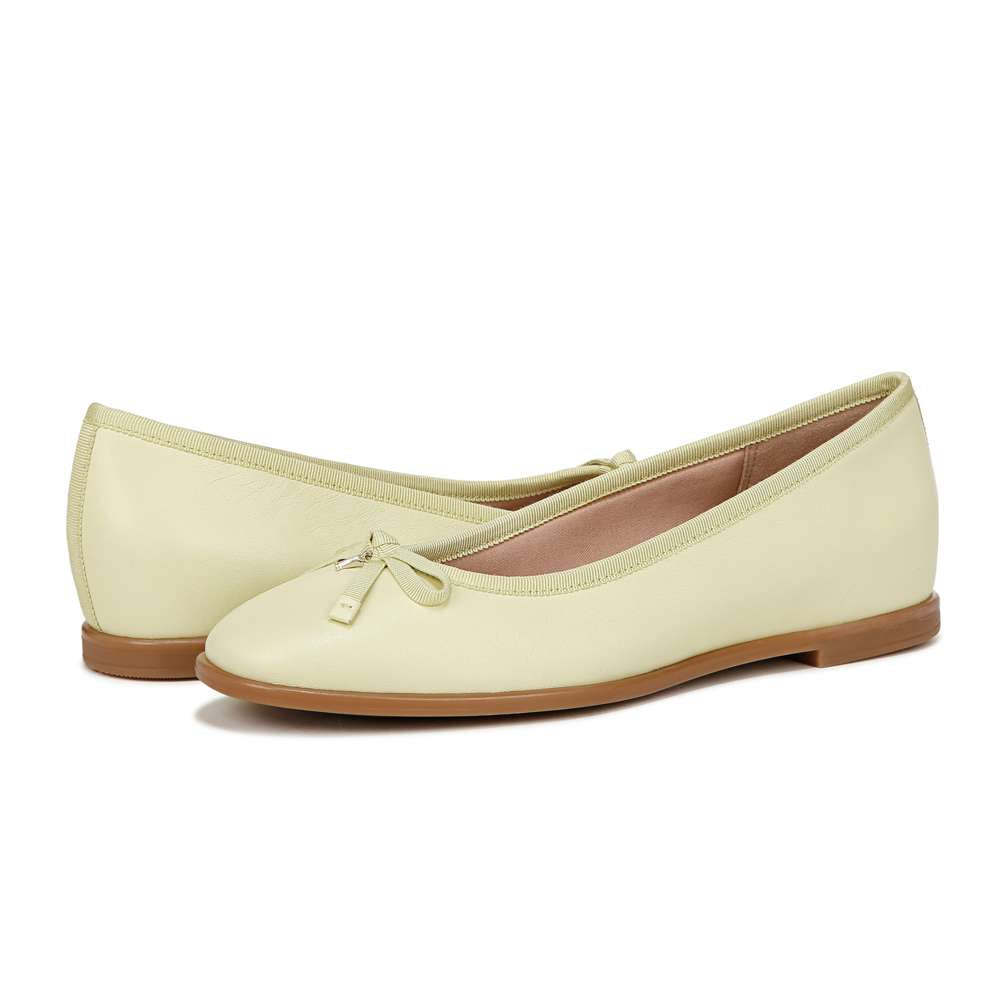 Essential Flat - Pale Lime