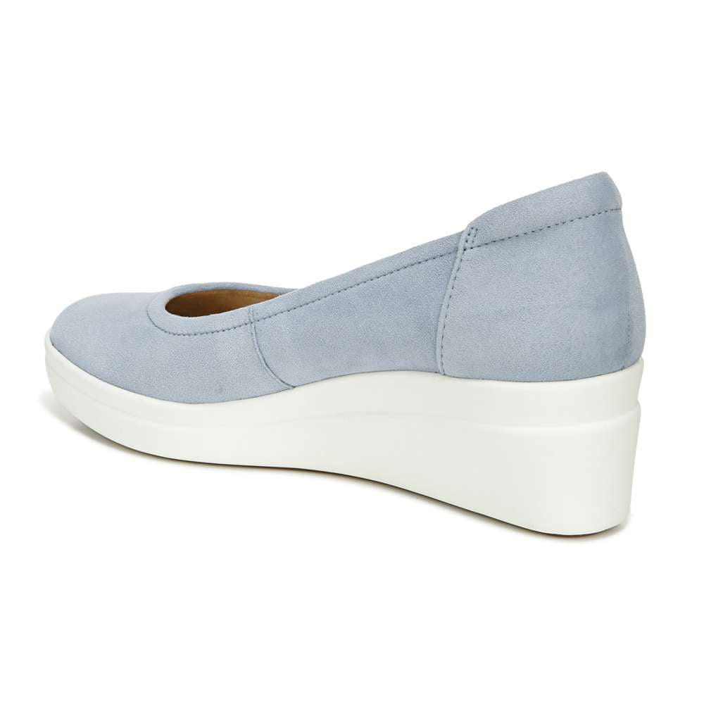 Susan Wedge - Pale Blue