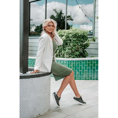 Luna Lace-Up Sneaker - Black