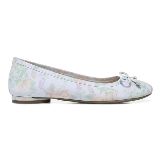 Callisto Floral Flat - Arctic Ice Botanical
